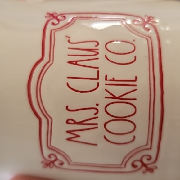 Rae dunn Christmas Mug - Picture 3 of 3